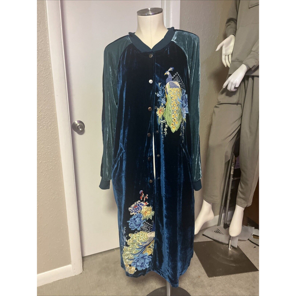 X-Large NWT Women’s Velvet Embroidered Varsity Duster Jacket Blue By Paparazzi - Picture 8 of 13